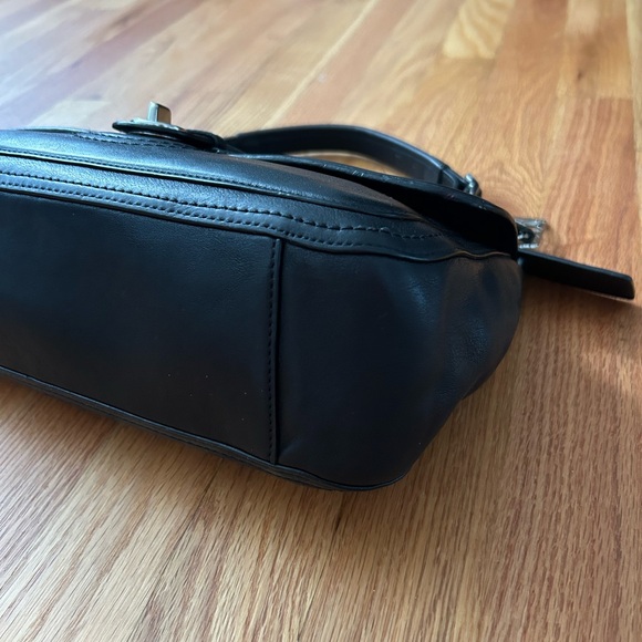 COACH CITY WILLIS - 65th ANNIVERSARY - Picture 8 of 14